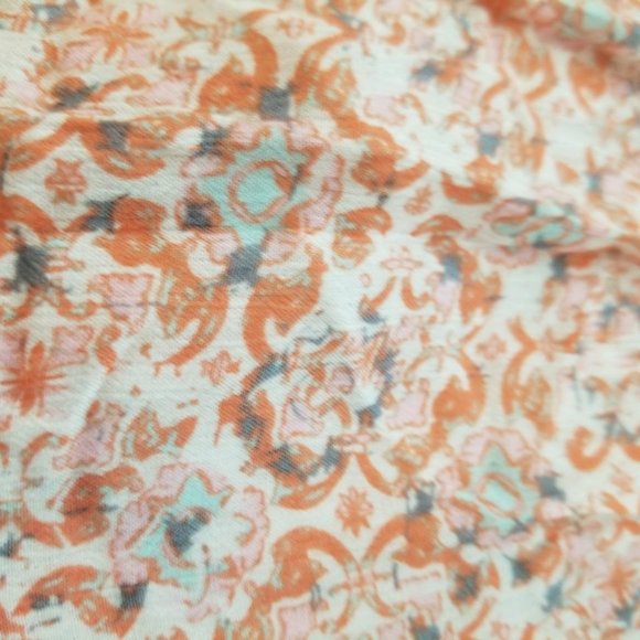 Top - Picture 2 of 2